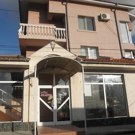 Hotel Atlantic Sliven Esterno foto
