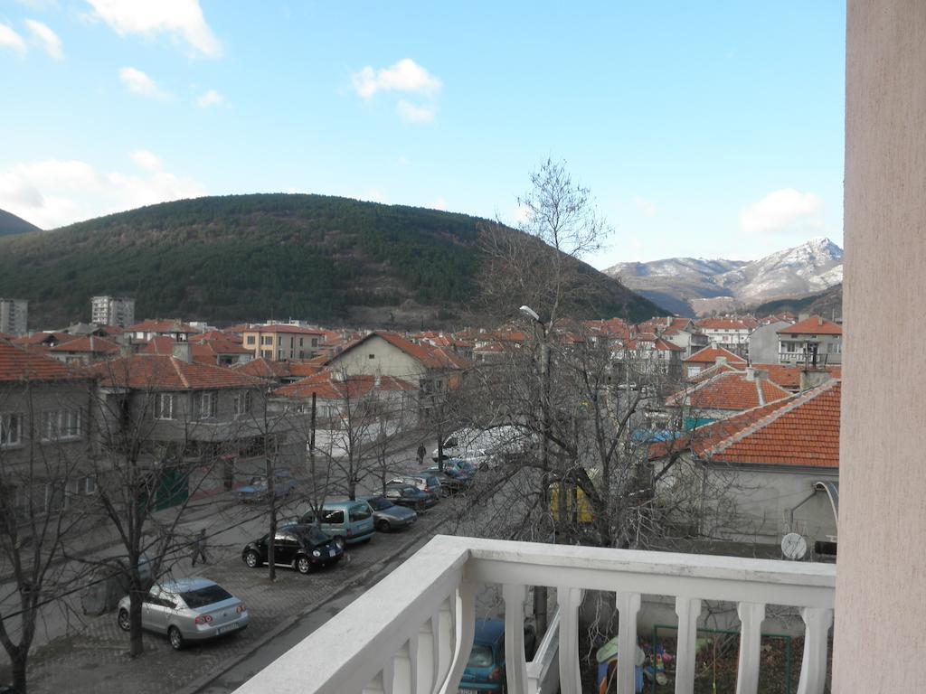 Hotel Atlantic Sliven Esterno foto