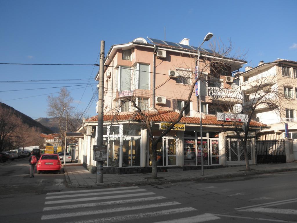 Hotel Atlantic Sliven Esterno foto