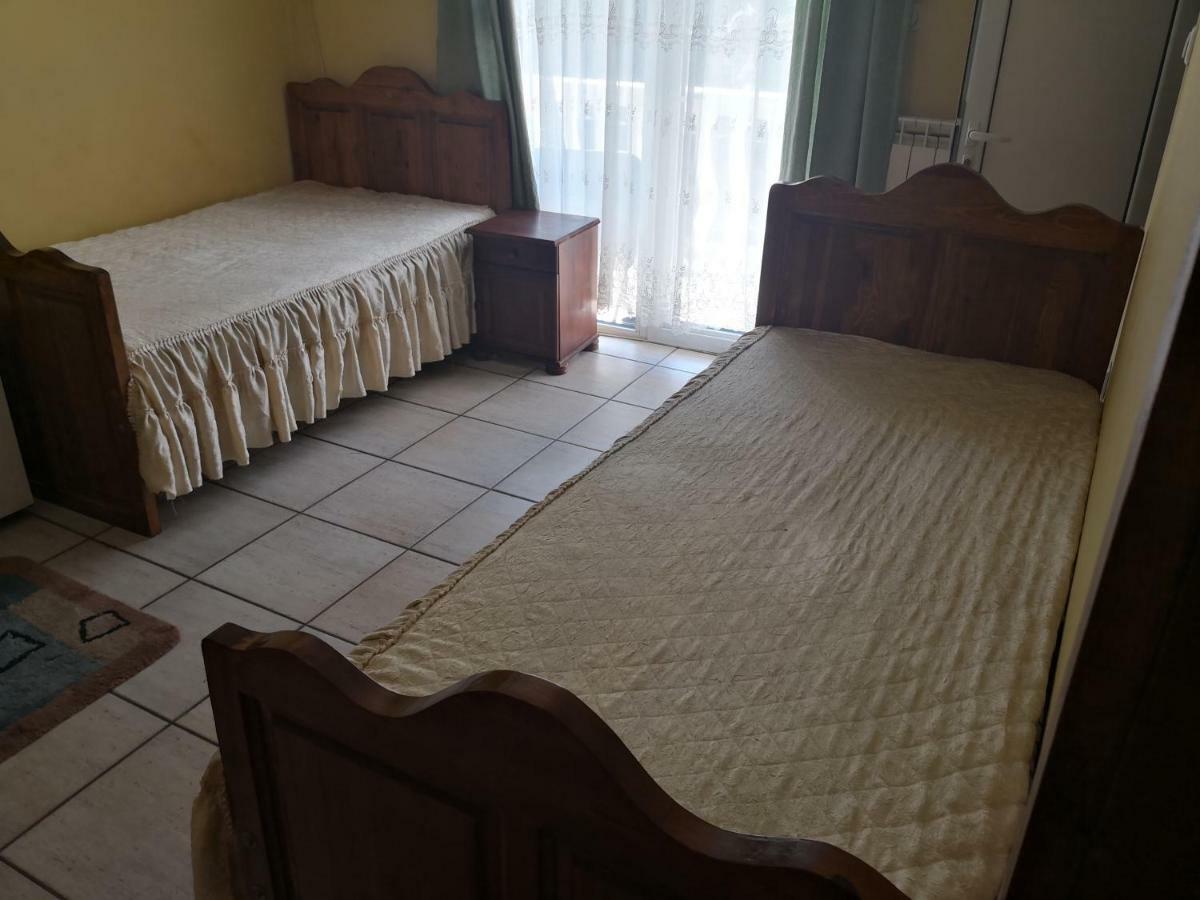 Hotel Atlantic Sliven Esterno foto
